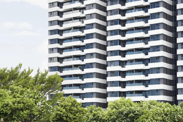 「ムサコタワマン」に住むためには、年収はどのくらい必要か?