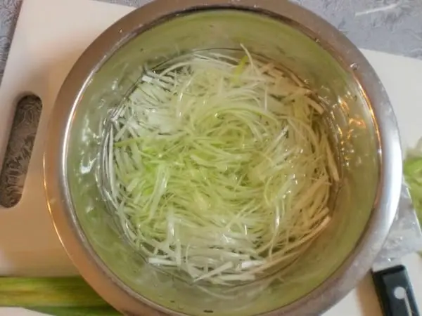 白髪ネギ ボウル