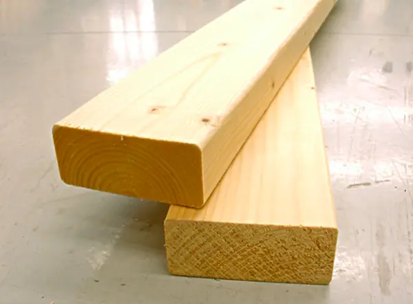 柱用2×4材(2本)